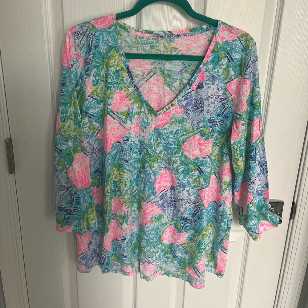 Lilly Pulitzer vneck long sleeved tshirt